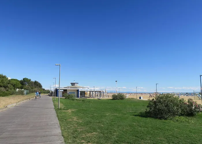 Iris Suite-2 By Interhome * Μπιμπιόνε