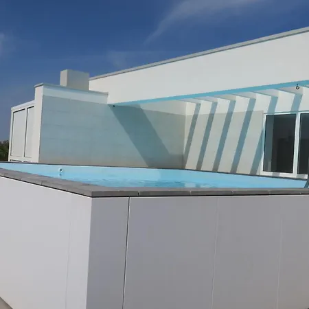 Iris Suite-2 By Interhome